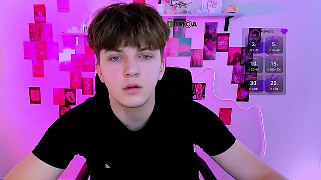 travis wolf  online show from March 30, 2026, 8:38 am