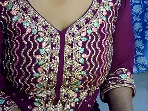 Snapshot of Sexy_vipasha chatting on November 7, 2025, 7:18 pm Sexy vipasha online show from November 7, 2025, 7:18 pm