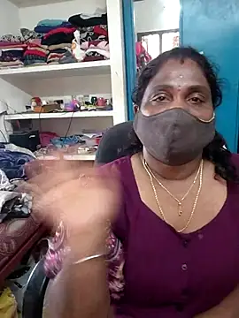 Snapshot of Tamil_Kavitha10 chatting on May 9, 2026, 9:45 am Tamil Kavitha10 online show from May 9, 2026, 9:45 am