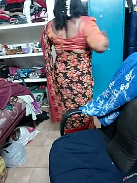 Snapshot of Tamil_Kavitha10 chatting on May 7, 2026, 10:02 pm Tamil Kavitha10 online show from May 7, 2026, 10:02 pm