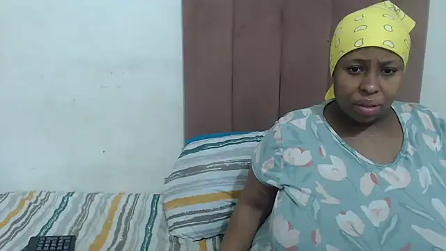 Snapshot of Chubby_Queenx255 chatting on November 29, 2025, 7:08 am Chubby Queenx255 online show from November 29, 2025, 7:08 am