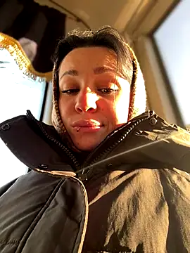 VendiMur online show from November 11, 2025, 4:07 am