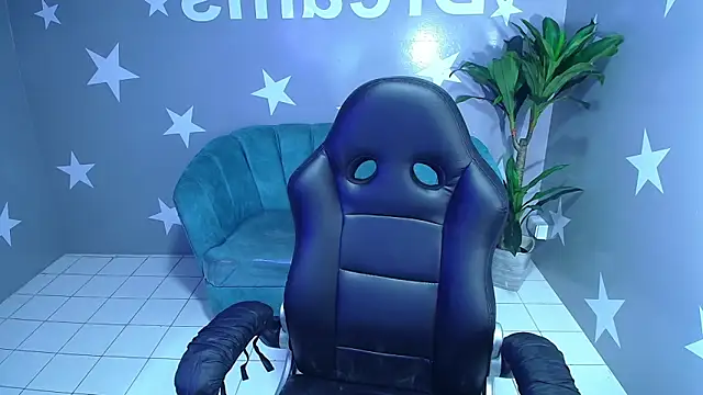 Candy kush t online show from October 3, 2025, 10:55 pm