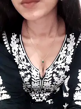 siya rani67 online show from February 9, 2026, 3:32 pm