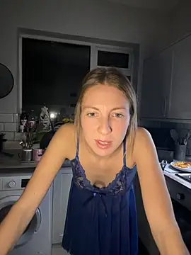 Snapshot of CheekyChelseaX chatting on November 22, 2025, 8:29 pm CheekyChelseaX online show from November 22, 2025, 8:29 pm