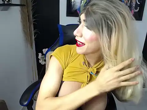 laura fit online show from October 1, 2025, 12:31 pm