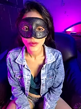 Snapshot of royeoy22 chatting on November 25, 2025, 12:38 pm royeoy22 online show from November 25, 2025, 12:38 pm