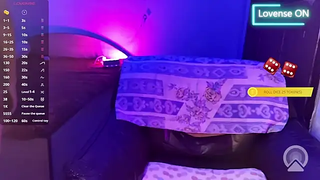 Snapshot of royeoy22 chatting on November 15, 2025, 12:42 pm royeoy22 online show from November 15, 2025, 12:42 pm