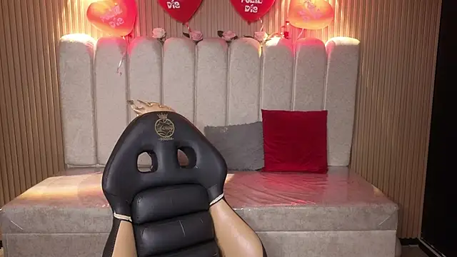 Snapshot of _Mia_Evans_1 chatting on February 17, 2026, 8:17 pm Mia Evans 1 online show from February 17, 2026, 8:17 pm