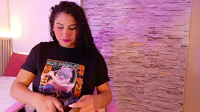 liz monserrat 1 online show from October 11, 2025, 7:48 pm