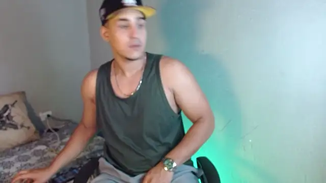 Snapshot of massimo_vidal_ chatting on November 9, 2025, 2:59 am massimo vidal online show from November 9, 2025, 2:59 am