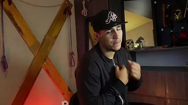 Snapshot of massimo_vidal_ chatting on September 10, 2025, 12:26 pm massimo vidal online show from September 10, 2025, 12:26 pm