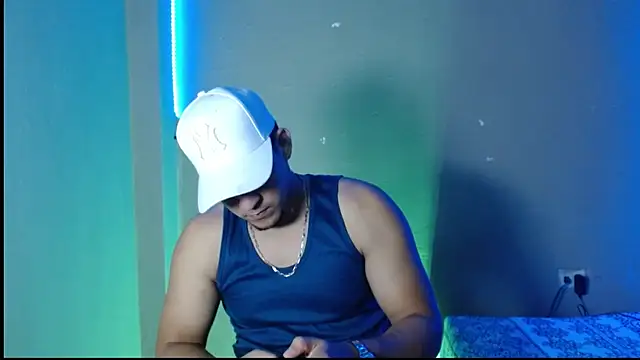 Snapshot of massimo_vidal_ chatting on November 21, 2025, 2:16 pm massimo vidal online show from November 21, 2025, 2:16 pm