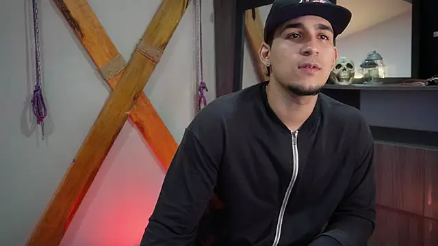 Snapshot of massimo_vidal_ chatting on September 13, 2025, 12:16 pm massimo vidal online show from September 13, 2025, 12:16 pm