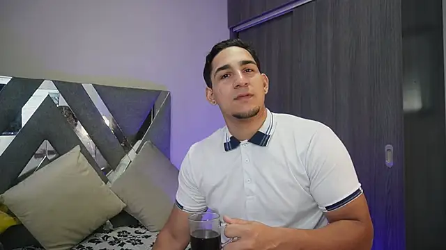 Snapshot of massimo_vidal_ chatting on September 27, 2025, 3:12 am massimo vidal online show from September 27, 2025, 3:12 am