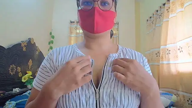 Elena cruz5 online show from April 17, 2026, 2:14 am