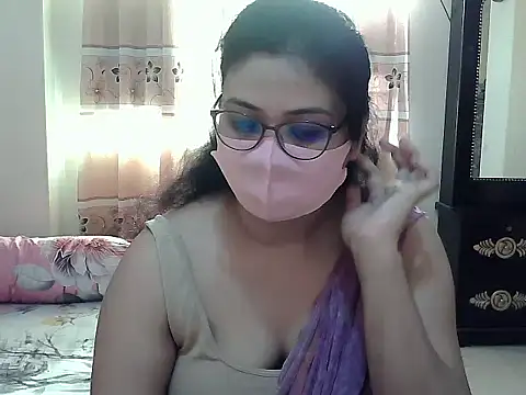 Elena cruz5 online show from October 28, 2025, 1:50 am