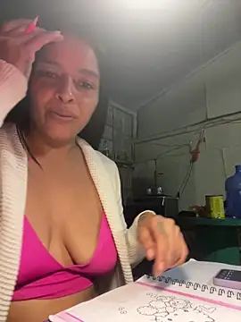 SaraBust online show from June 7, 2026, 5:56 am