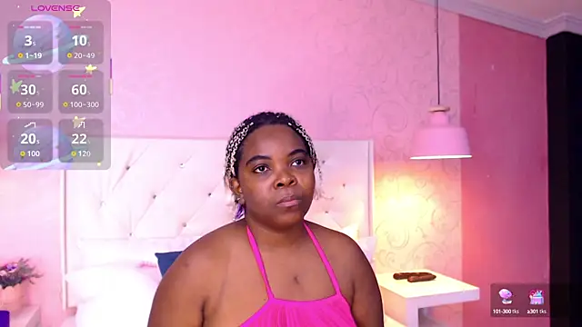 Snapshot of EvaaTayson chatting on October 8, 2025, 11:12 am EvaaTayson online show from October 8, 2025, 11:12 am