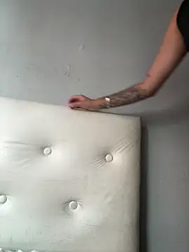 lulizoee online show from March 17, 2026, 6:22 pm