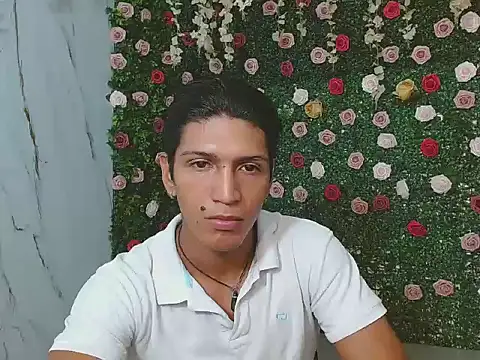 Snapshot of bull_cam chatting on November 30, 2025, 3:13 pm bull cam online show from November 30, 2025, 3:13 pm