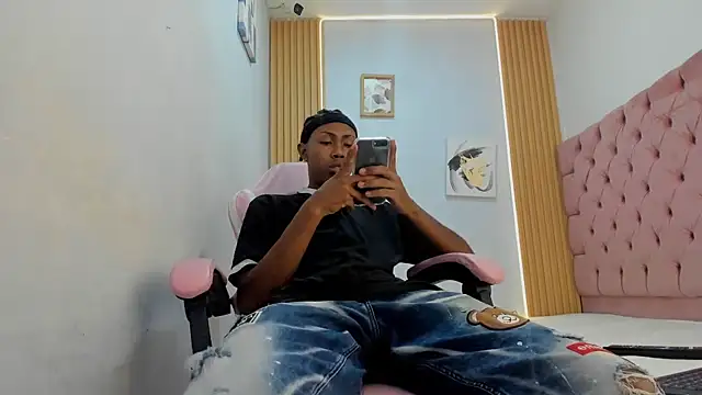 Snapshot of Jax_Maliq chatting on October 11, 2025, 2:34 am Jax Maliq online show from October 11, 2025, 2:34 am