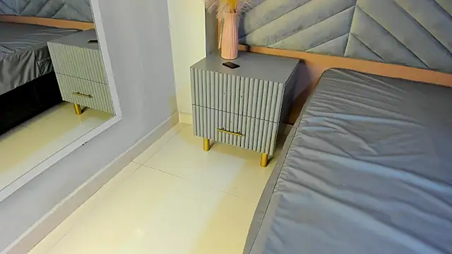 Snapshot of Mia_Valentine_ chatting on February 14, 2026, 7:03 pm Mia Valentine online show from February 14, 2026, 7:03 pm