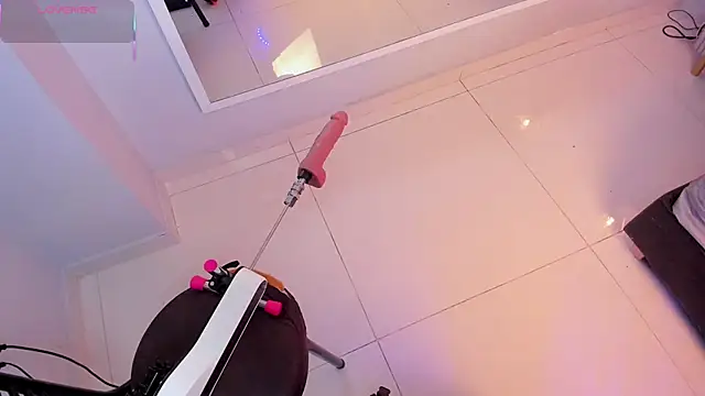 Snapshot of Mia_Valentine_ chatting on November 7, 2025, 10:24 pm Mia Valentine online show from November 7, 2025, 10:24 pm