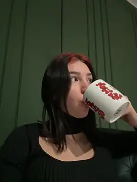 VampyScarlet online show from October 16, 2025, 4:10 am