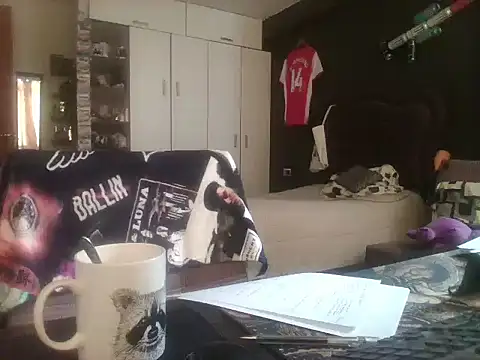 MiaKalifa020102 online show from April 8, 2026, 6:31 pm