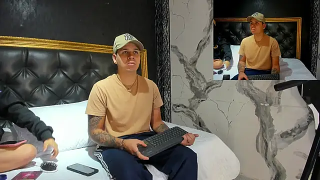 Snapshot of markAndPhilip chatting on October 6, 2025, 12:28 pm markAndPhilip online show from October 6, 2025, 12:28 pm
