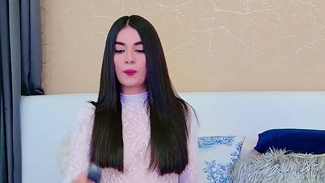 Snapshot of MiaDunoff chatting on November 9, 2025, 10:03 pm MiaDunoff online show from November 9, 2025, 10:03 pm