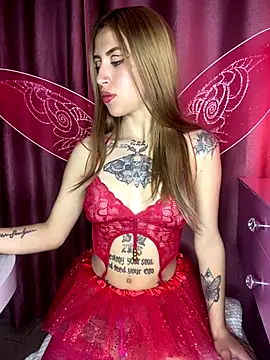 Snapshot of PrettyAshley_ chatting on October 7, 2025, 10:33 pm PrettyAshley online show from October 7, 2025, 10:33 pm