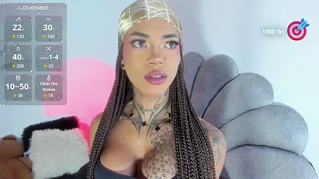 Snapshot of michell_danna chatting on December 18, 2025, 9:51 pm michell danna online show from December 18, 2025, 9:51 pm