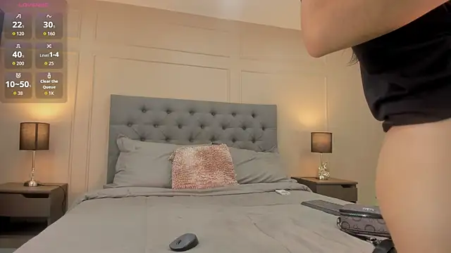 Snapshot of ALICESANDOVAL chatting on October 27, 2025, 11:22 am ALICESANDOVAL online show from October 27, 2025, 11:22 am