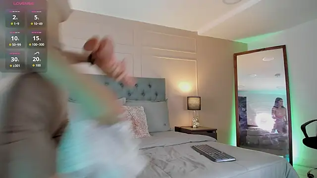 Snapshot of ALICESANDOVAL chatting on October 30, 2025, 11:19 am ALICESANDOVAL online show from October 30, 2025, 11:19 am