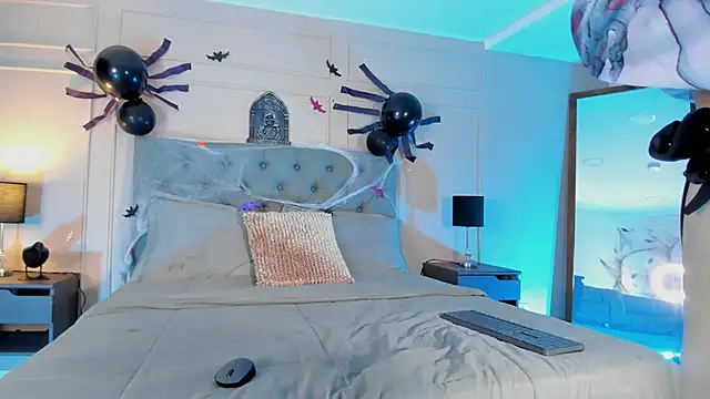 Snapshot of ALICESANDOVAL chatting on November 10, 2025, 11:26 am ALICESANDOVAL online show from November 10, 2025, 11:26 am