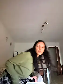 Snapshot of Su-Dar69 chatting on November 15, 2025, 3:05 pm Su-Dar69 online show from November 15, 2025, 3:05 pm