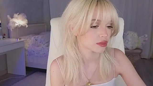 I am joss online show from February 18, 2026, 11:12 pm