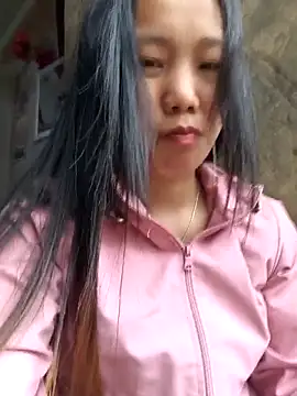 liu-liusexy online show from March 17, 2026, 2:03 am