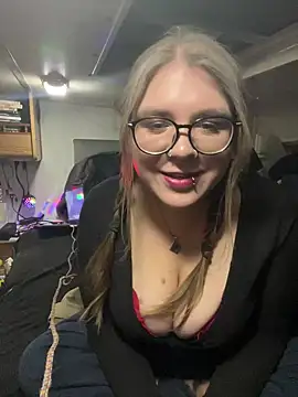 Snapshot of adventuresinsky chatting on November 23, 2025, 9:47 pm adventuresinsky online show from November 23, 2025, 9:47 pm