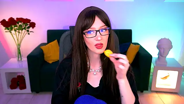 Snapshot of AliceWelch_ chatting on September 27, 2025, 9:59 am AliceWelch online show from September 27, 2025, 9:59 am