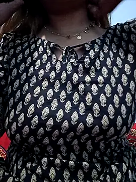 Snapshot of Arohi_51 chatting on October 2, 2025, 5:38 pm Arohi 51 online show from October 2, 2025, 5:38 pm