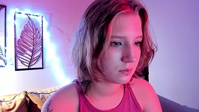 Snapshot of Hailey_Foxy chatting on November 30, 2025, 9:32 am Hailey Foxy online show from November 30, 2025, 9:32 am