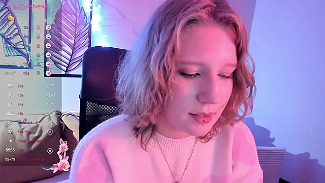 Snapshot of Hailey_Foxy chatting on December 1, 2025, 9:32 am Hailey Foxy online show from December 1, 2025, 9:32 am