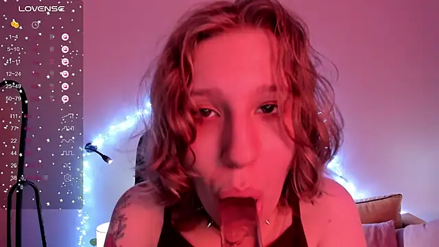 Snapshot of Hailey_Foxy chatting on October 31, 2025, 9:28 am Hailey Foxy online show from October 31, 2025, 9:28 am