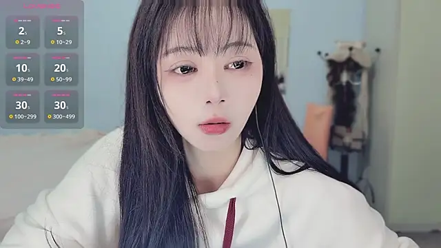 Sue101010 online show from January 17, 2026, 2:42 pm