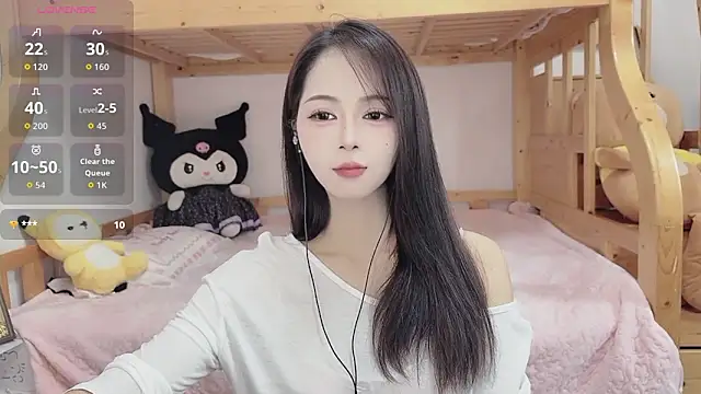 Sue101010 online show from September 27, 2025, 8:31 am