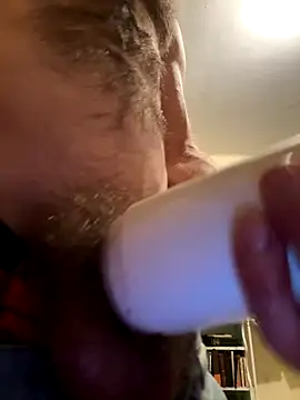 Snapshot of hungspundick1 chatting on September 29, 2025, 2:18 am hungspundick1 online show from September 29, 2025, 2:18 am