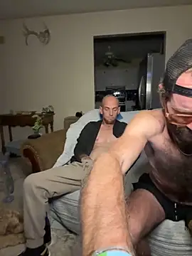 Snapshot of hungspundick1 chatting on October 14, 2025, 4:02 am hungspundick1 online show from October 14, 2025, 4:02 am